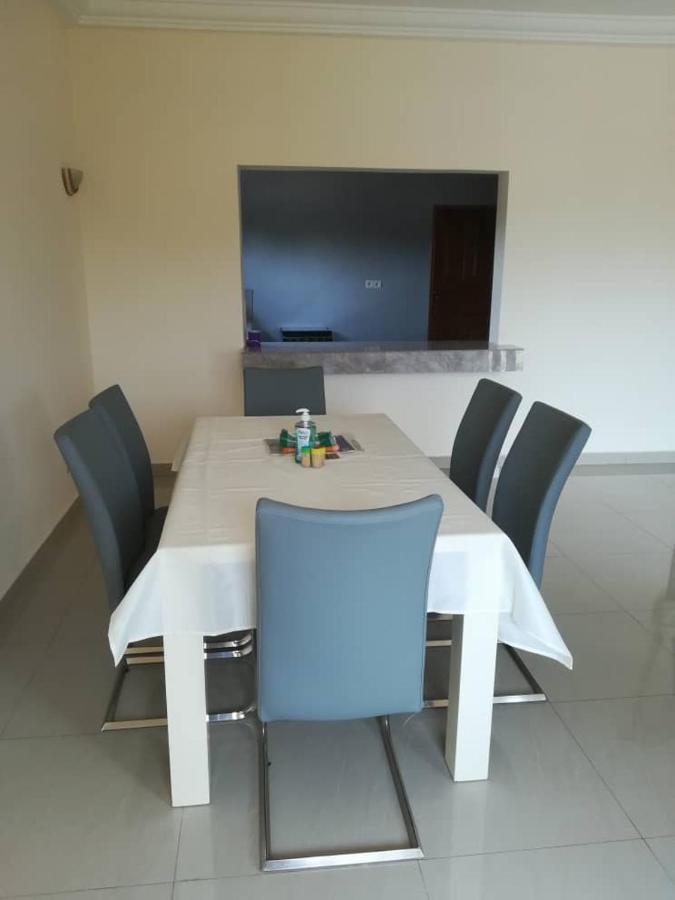 Апартаменты Hebertogo Casablanca Ломе Экстерьер фото